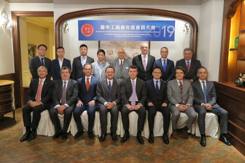 Delegação de Macau da Câmara de Comércio e Indústria Luso-Chinesa realiza Reunião Anual da Assemblei...